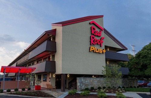 Columbus Hotel | Comfortable Stay Perfect for Exploring Downtown Columbus