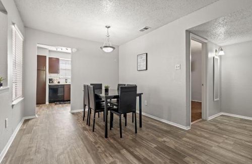 North Arlington Apartment | Comfy 2Bdr Unit