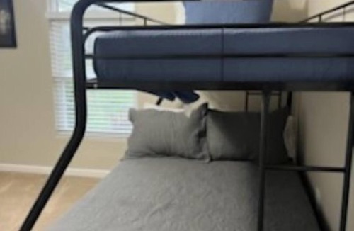 Marion Condo | Convenient Golf Course Condo!