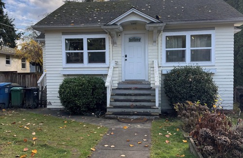 Northgate House | Convenient location beautiful 2-bedroom house in North Seattle
