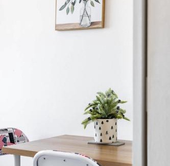 Cabramatta House | Convenient Single Stay in Heart of Cabramatta - Shared Bathroom and Kitchen