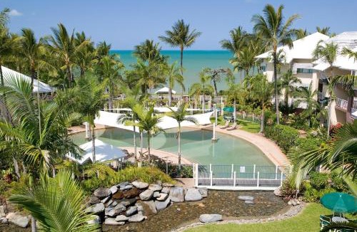 Trinity Beach Apartment | Coral Sands Beachfront Resort