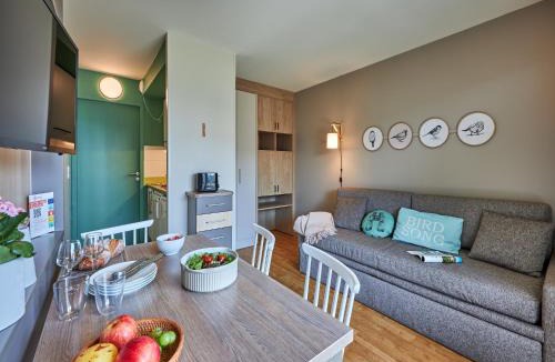 Courseulles-sur-Mer Apartment | Courseulles Coastal Apartment for 4