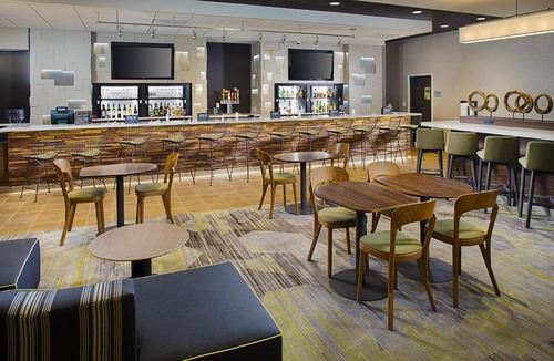 Carrollton Hotel | Courtyard by Marriott Dallas Carrollton and Carrollton Conference Center