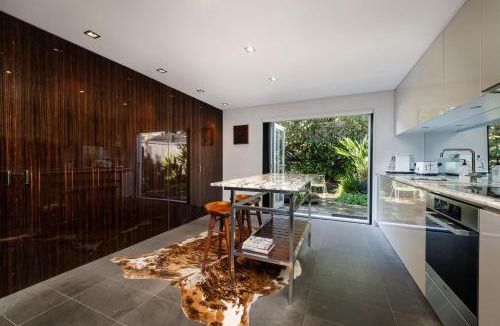 Windsor House | Courtyard Townhouse