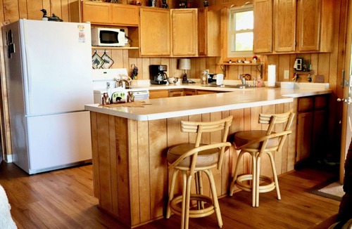 Duluth Cabin | Cozy & Cute 2-bedroom Cabin minutes from Duluth with beautiful sandy beach