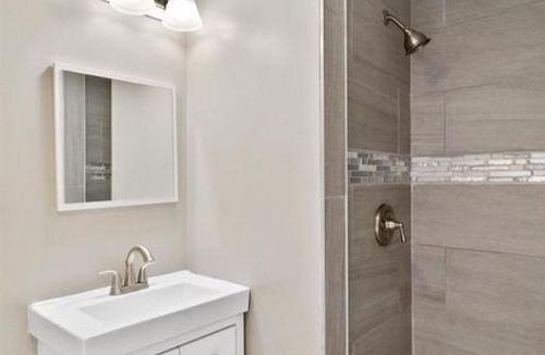 Gary House | Cozy Detached Suite Gary, IN