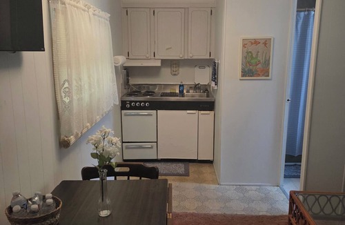 Inverness House | Cozy Duplex 2 Private 1BR/1BA Suites Sleeps 4