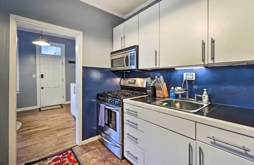 Eureka Springs Historic District Cottage | Cozy Eureka Springs Cottage, Walk to Dtwn!