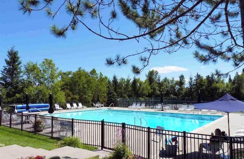 Bromley Mountain Condo | Cozy Mountain Condo - True Ski in Ski out