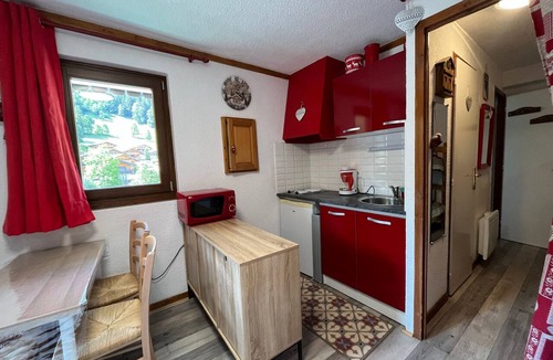 Chatel Apartment | Cozy studio in Châtel for 4 people, south-west facing balcony