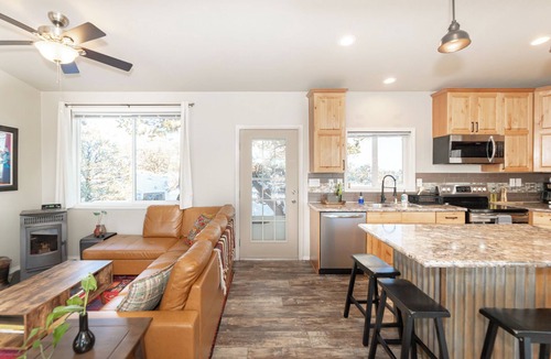 Baca Grande Cabin | Crestone Basecamp - With Hot Tub!