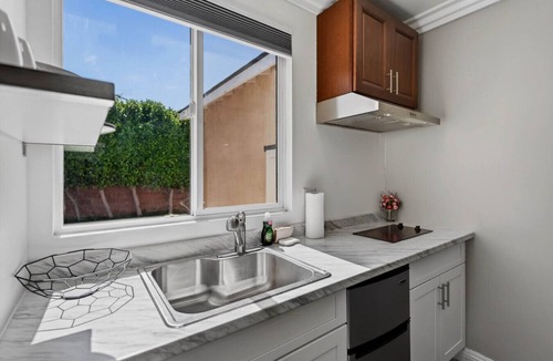 El Monte Apartment | Cute Gated Studio Unit B