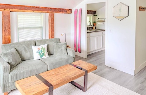Stowe Apartment | Cute Stowe Apartment