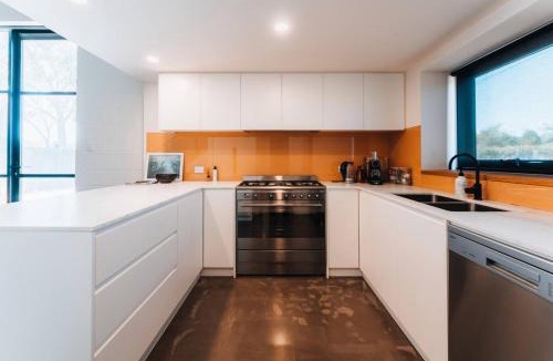 Willunga Apartment | Daybreak Loft. Willunga