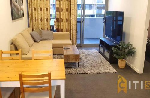 Dickson Apartment | Delight in Dickson -2bd 2bth 2Csp Apt