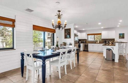 Juno Beach Condo | Designer Beachside Serenity– Steps to the Beach!