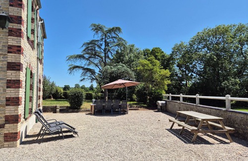 Saon House | Detached holiday home with open views! Near beach, forest and activities.