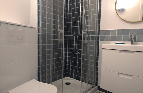 Dinard Apartment | Dinard Hyper Centre 400m Plages Beau Studio Wifi
