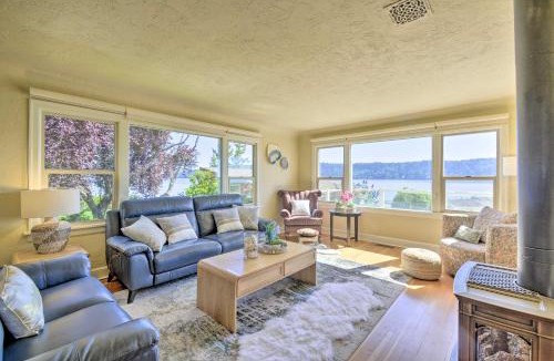 Bremerton House | Direct Beach Access: Getaway on Port Orchard!