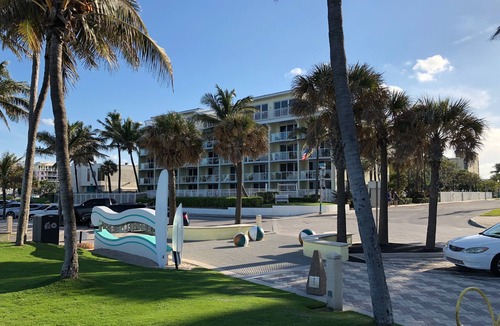 Deerfield Beach Condo | Direct Oceanfront Luxury, Beautifully Redone! Satisfaction Guaranteed