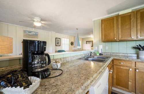 Cedar Key Cabin | Dock * Water Views * Deck * Nature * Sunsets