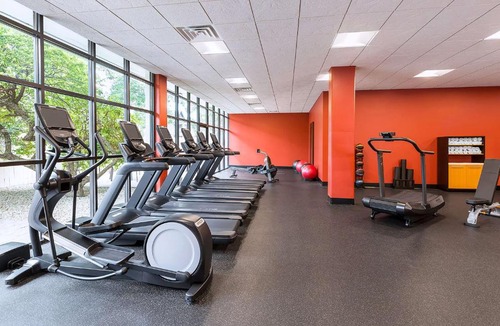 Madison Hotel | DoubleTree by Hilton Madison Downtown