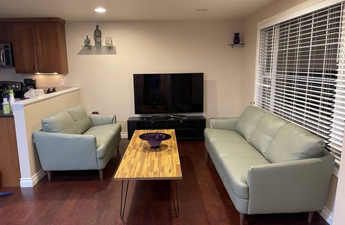 Whittier House | Downtown Boulder Oasis. 3 Blocks from Pearl St Mall. 4 bedrooms and 2 full baths