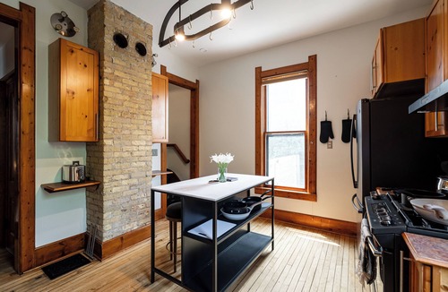 East Town House | Downtown MKE, Arcade+Games+Golf, Lake, Patio+Grill