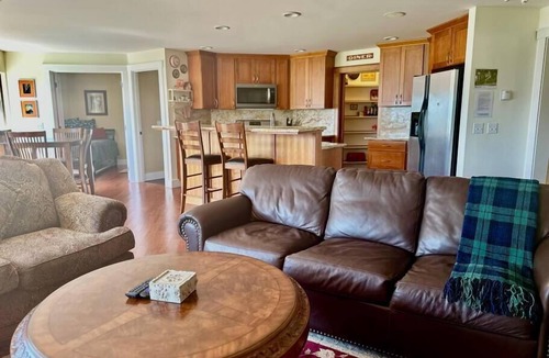 Eastsound House | Eastsound Overlook - NEW LISTING/SALISH VIEWS/WALK TO TOWN!
