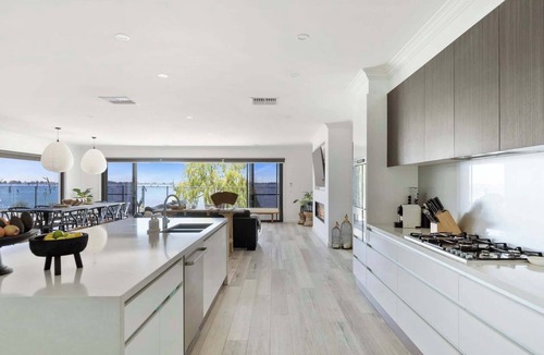 Yarrawonga House | Elements on Waters Edge - Winter Special