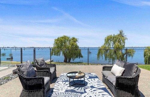 Yarrawonga House | Elements on Waters Edge - Winter Special