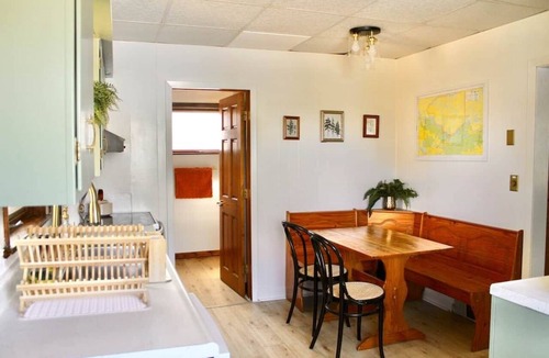 Ely House | Ely Camp Haus - Vintage home in Downtown Ely