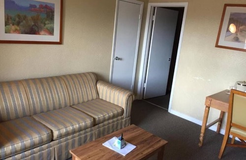 Beeville Hotel | Executive Inn