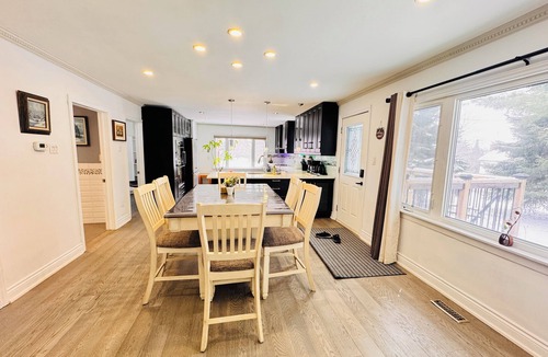 Durham Region House | Executive Retreat/Forest Trails/Golfing/Skating