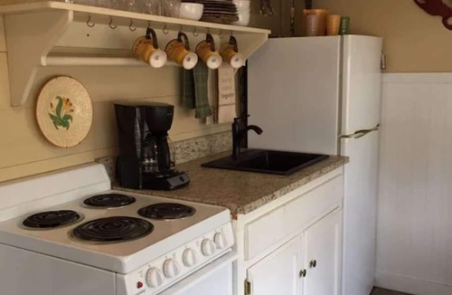 Eureka Springs Historic District Cottage | Experience Cottage Downtown Eureka Springs