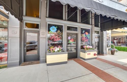 Marshall Apartment | Explore Downtown Marshall: Historic Studio Getaway