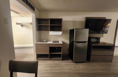 Sterling Hotel | Extended Stay America Select Suites - Sterling