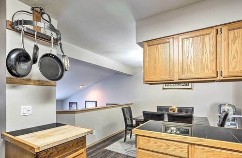 Everett House | Family-Friendly Everett Home Near Puget Sound