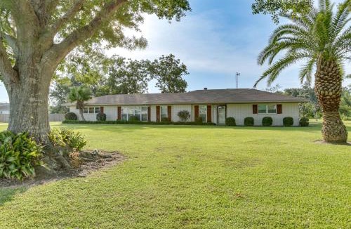 Chauvin House | Fish & Explore: Serene Home on Bayou Petit Caillou