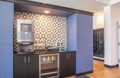 Yankee Hill Apartment | Flexhome East Side 1BR NO5 - Balcony+Pool+Gym