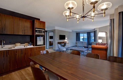 Thorold Hotel | Four Points by Sheraton St. Catharines Niagara Suites