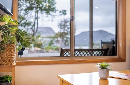 Coles Bay Apartment | Freycinet Stone Studio 8 - Freycinet Holiday Houses