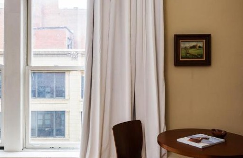 Downtown St. Louis Apartment | FRONTDESK Spacious Downtown 1 BR Apt