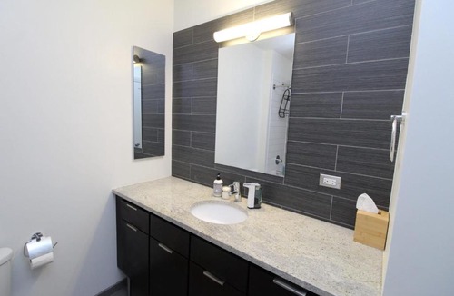 East Hyde Park Apartment | FRONTDESK Trendy Studio Apt in Hyde Park