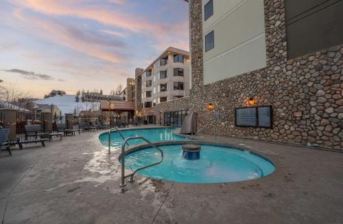 Crested Butte House | Fully Updated Studio Near Resort with Pool Hot Tub