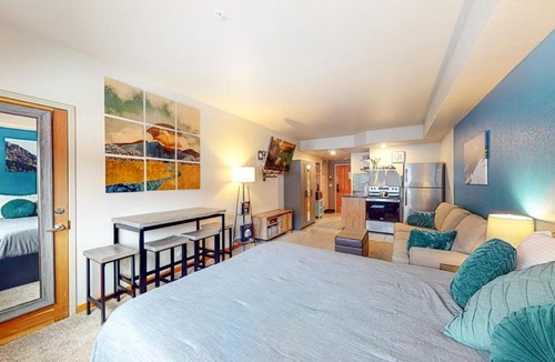 Mountain House Hotel | Gateway 5079