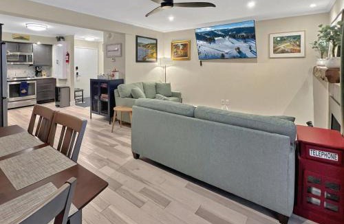 Mendon House | Gateway Condo A10