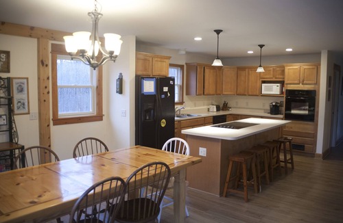 Searsburg Ski Chalet | Get away to the '‘High Country’' in Southern Vermont