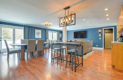 West Dover Cottage | Golf, Hike & Unwind: Spacious Dover Retreat!